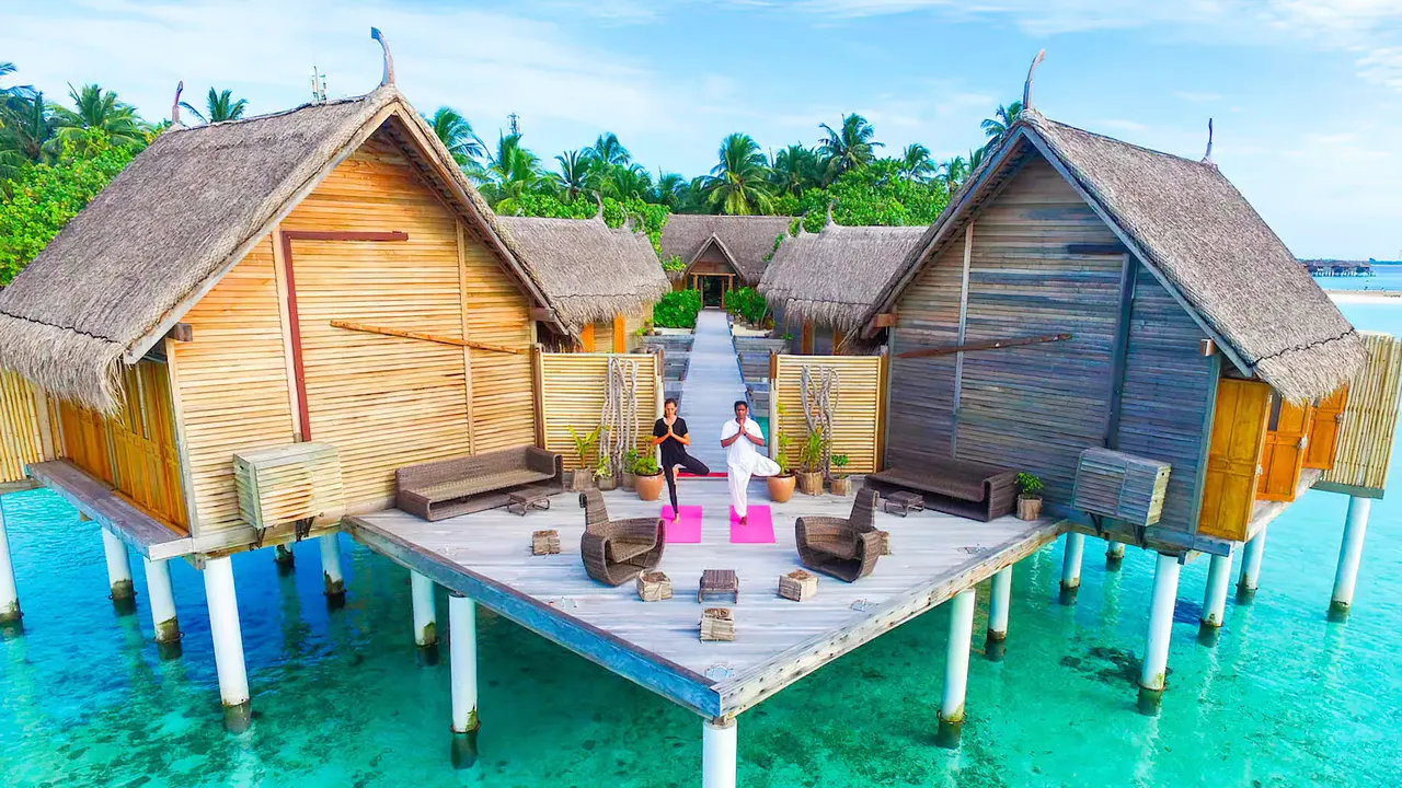 Constance Moofushi — image 34