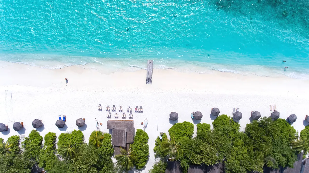 NH Reethi Resort — image 13