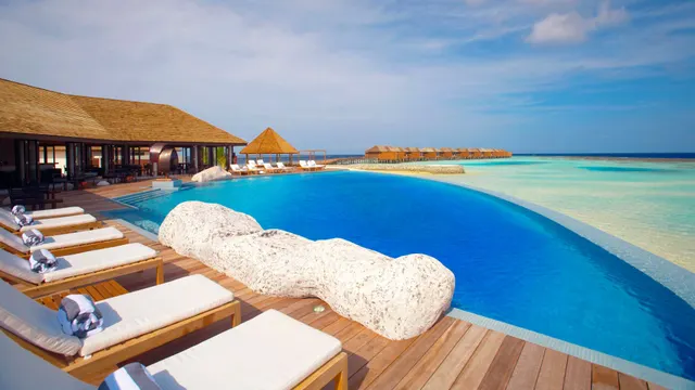 Lily Beach Resort — image 2