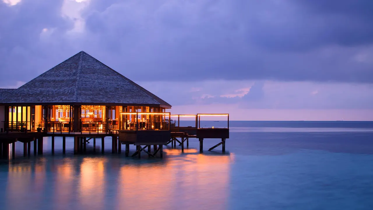 Lily Beach Resort — image 9