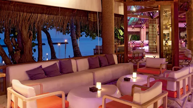 Constance Moofushi — image 19