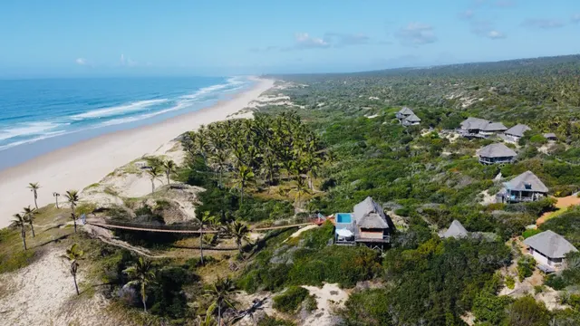 Travessia Beach Lodge — image 8