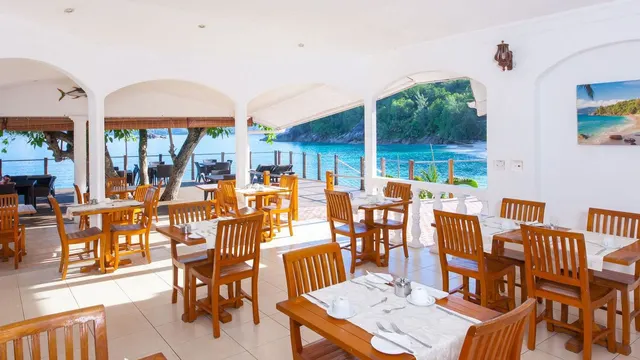 Anse Soleil Beachcomber — image 19